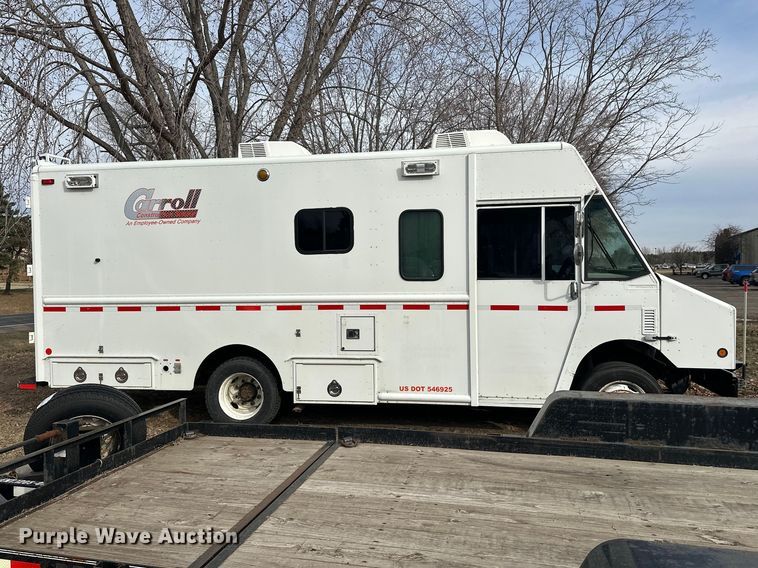 image for item FK0014 2008 Workhorse W62 delivery truck