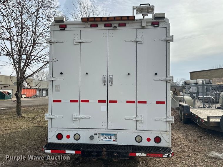 image for item FK0014 2008 Workhorse W62 delivery truck