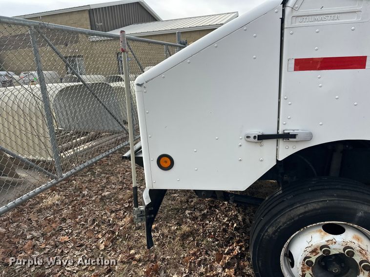 image for item FK0014 2008 Workhorse W62 delivery truck