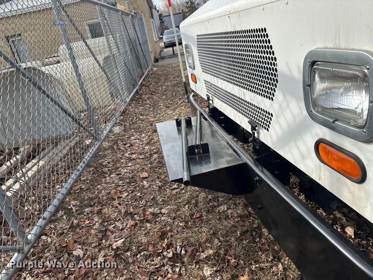 image for item FK0014 2008 Workhorse W62 delivery truck