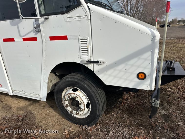 image for item FK0014 2008 Workhorse W62 delivery truck