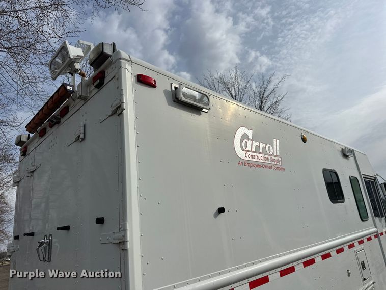 image for item FK0014 2008 Workhorse W62 delivery truck