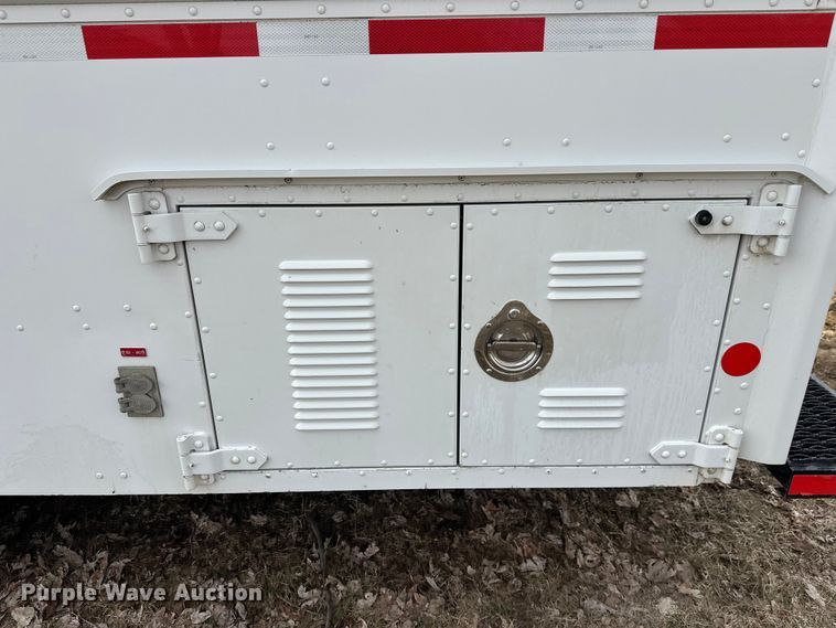 image for item FK0014 2008 Workhorse W62 delivery truck