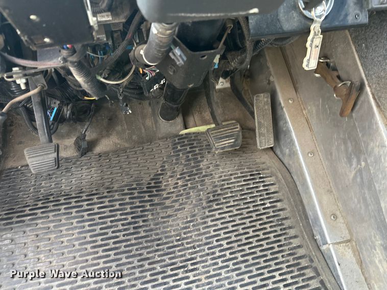 image for item FK0014 2008 Workhorse W62 delivery truck