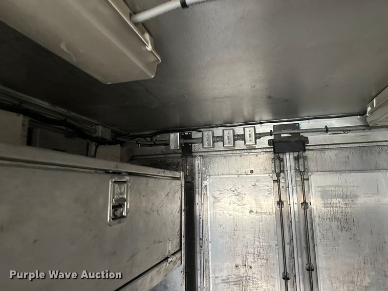 image for item FK0014 2008 Workhorse W62 delivery truck