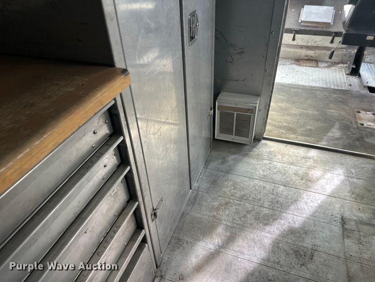 image for item FK0014 2008 Workhorse W62 delivery truck