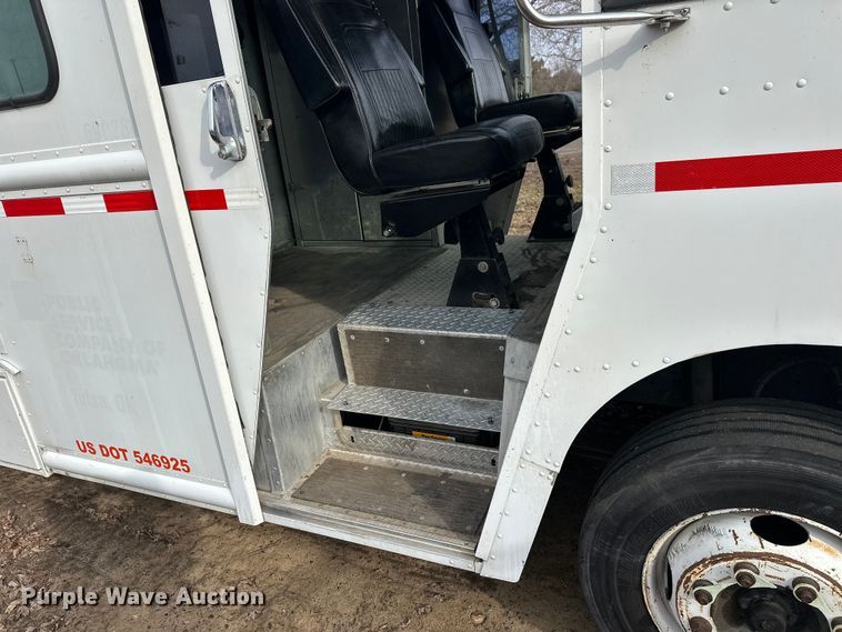 image for item FK0014 2008 Workhorse W62 delivery truck