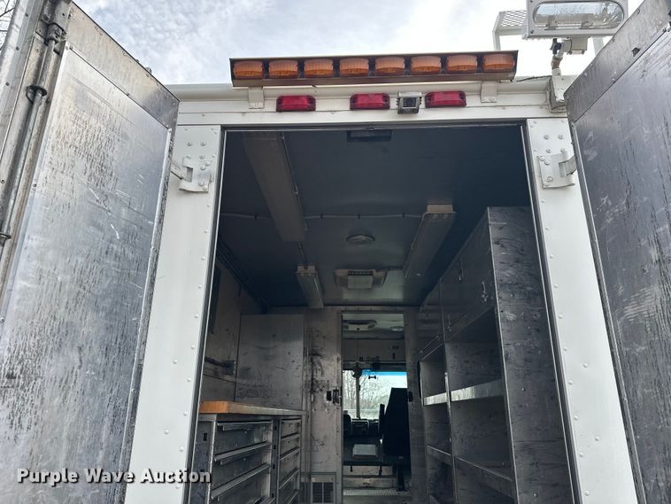 image for item FK0014 2008 Workhorse W62 delivery truck