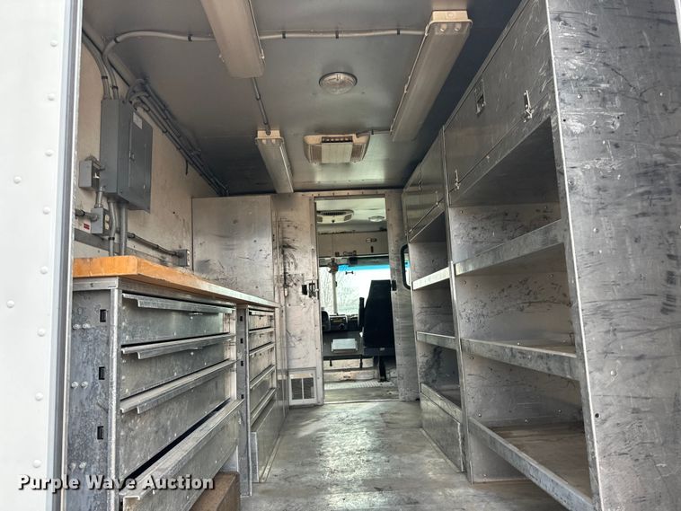 image for item FK0014 2008 Workhorse W62 delivery truck