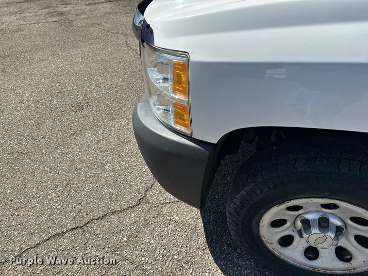 image for item FK0015 2011 Chevrolet Silverado 1500 pickup truck