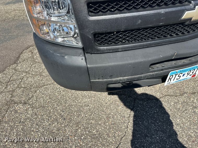 image for item FK0015 2011 Chevrolet Silverado 1500 pickup truck