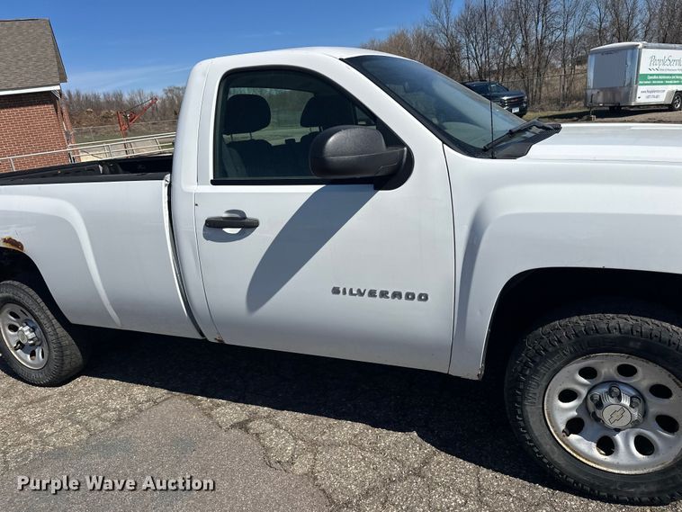 image for item FK0015 2011 Chevrolet Silverado 1500 pickup truck