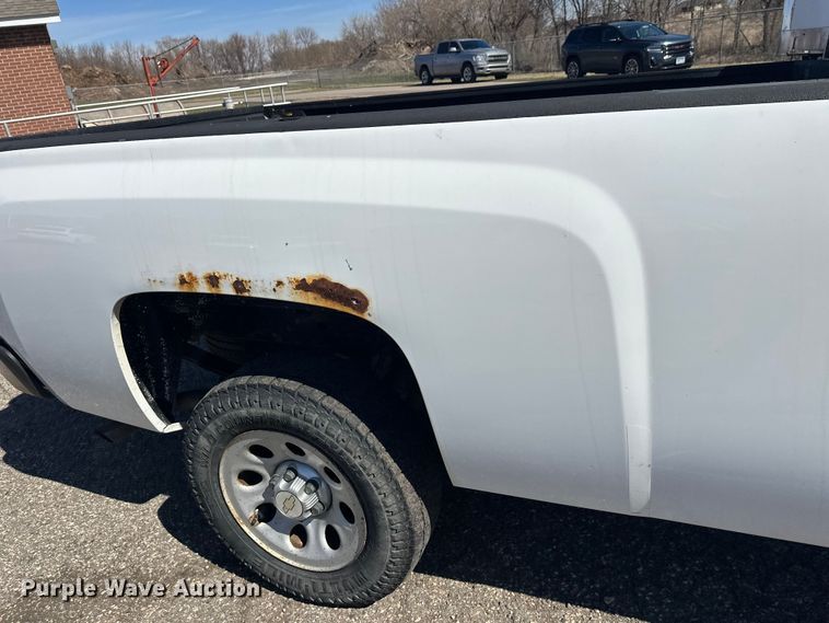 image for item FK0015 2011 Chevrolet Silverado 1500 pickup truck