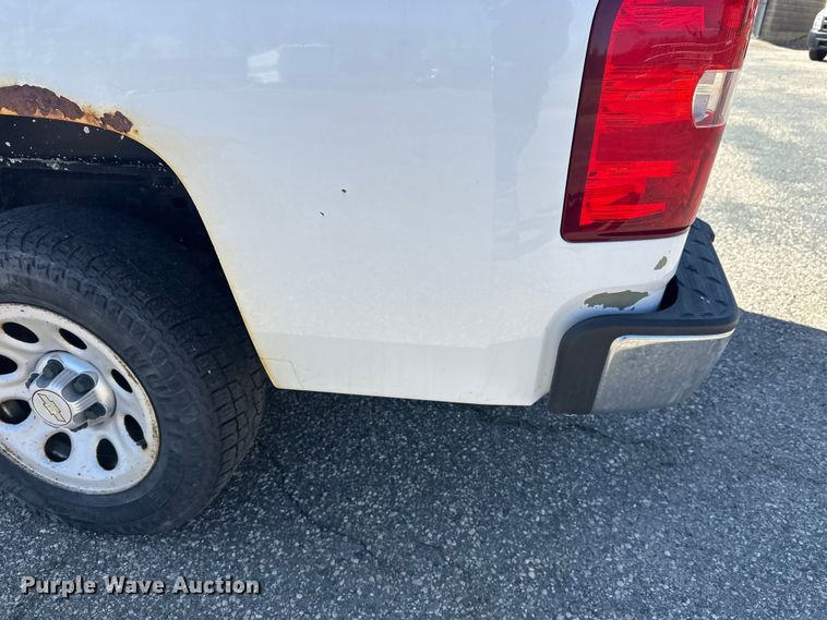 image for item FK0015 2011 Chevrolet Silverado 1500 pickup truck