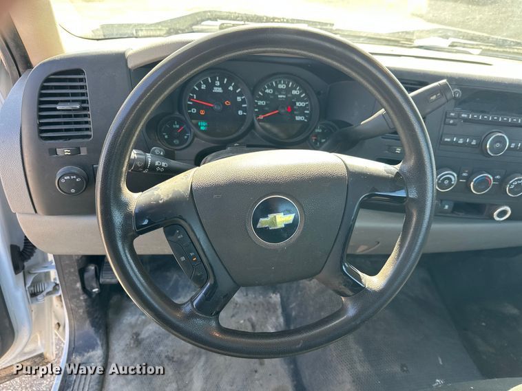 image for item FK0015 2011 Chevrolet Silverado 1500 pickup truck