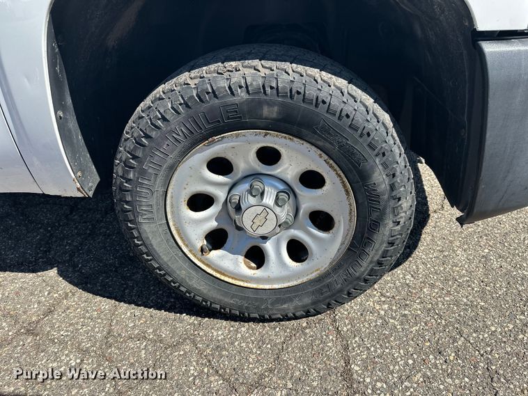 image for item FK0015 2011 Chevrolet Silverado 1500 pickup truck