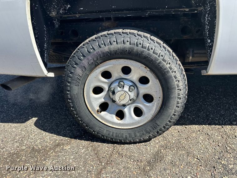 image for item FK0015 2011 Chevrolet Silverado 1500 pickup truck