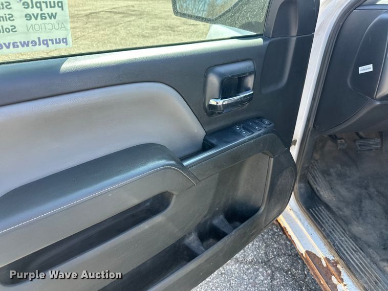 image for item FK0016 2014 Chevrolet Silverado 1500 pickup truck