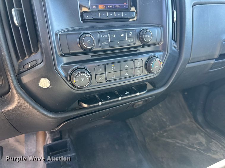 image for item FK0016 2014 Chevrolet Silverado 1500 pickup truck