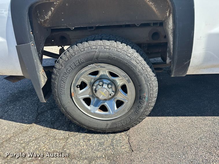 image for item FK0016 2014 Chevrolet Silverado 1500 pickup truck
