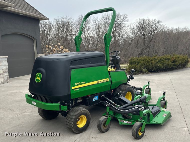 image for item FK0026 2019 John Deere 1600 Turbo Series III lawn mower
