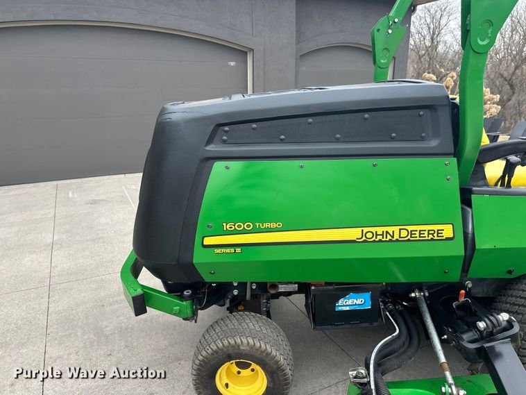 image for item FK0026 2019 John Deere 1600 Turbo Series III lawn mower