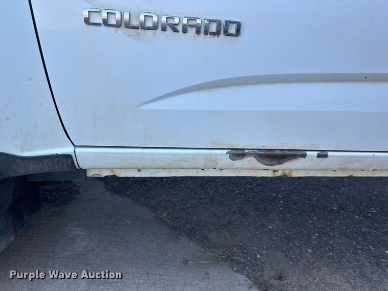 image for item FK0037 2016 Chevrolet Colorado Ext. Cab pickup truck