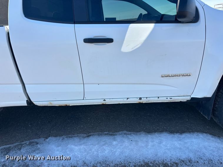 image for item FK0037 2016 Chevrolet Colorado Ext. Cab pickup truck