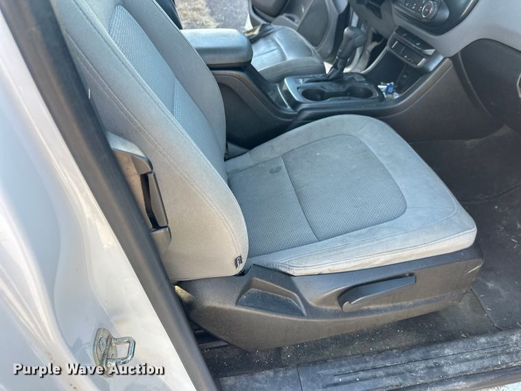 image for item FK0037 2016 Chevrolet Colorado Ext. Cab pickup truck