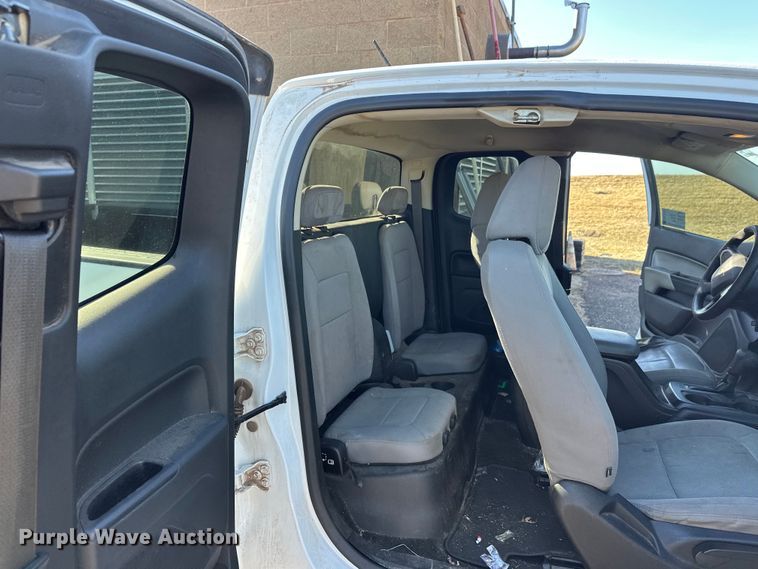 image for item FK0037 2016 Chevrolet Colorado Ext. Cab pickup truck