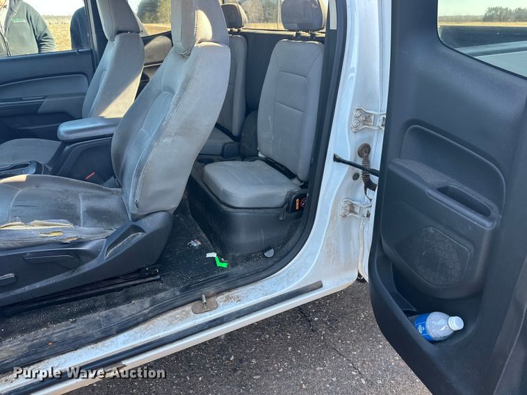 image for item FK0037 2016 Chevrolet Colorado Ext. Cab pickup truck