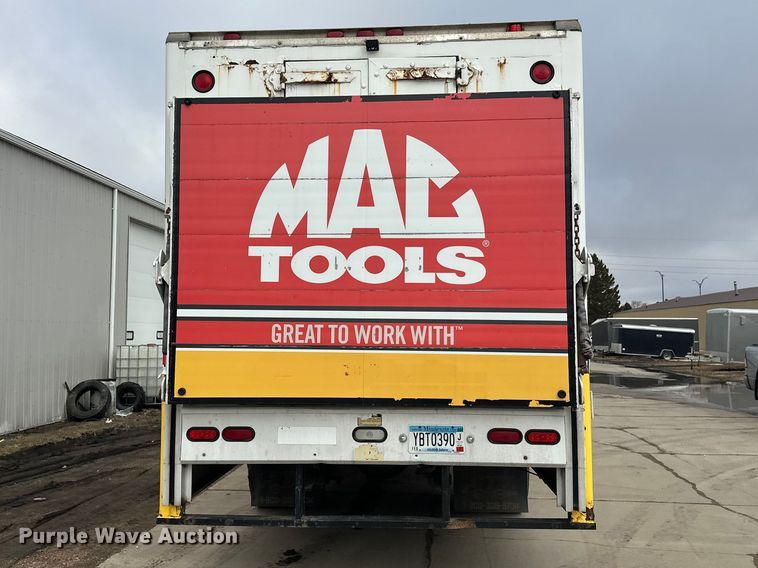 image for item FK1862 2004 Freightliner M2 delivery truck