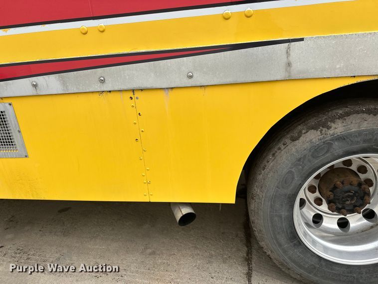 image for item FK1862 2004 Freightliner M2 delivery truck