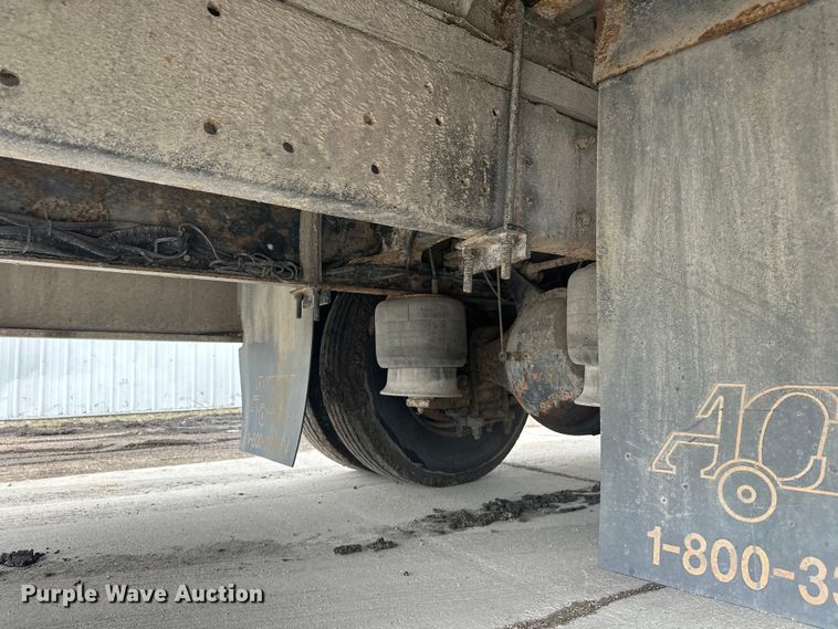 image for item FK1862 2004 Freightliner M2 delivery truck