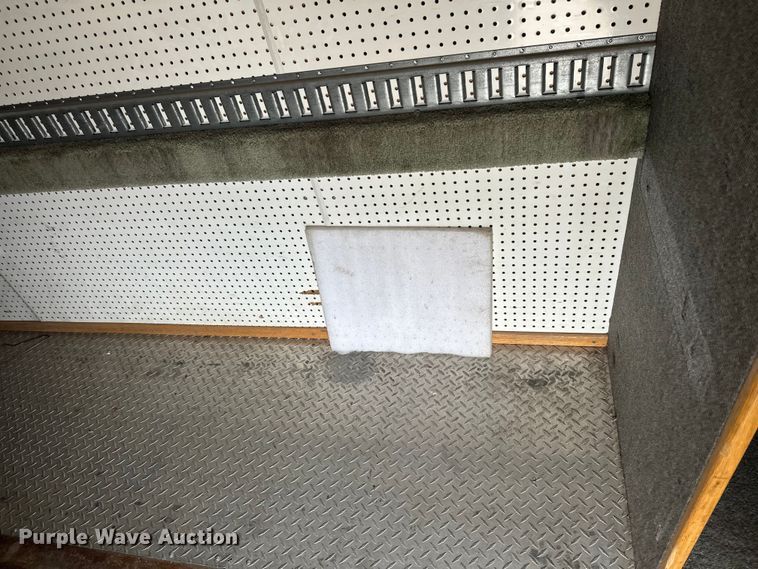 image for item FK1862 2004 Freightliner M2 delivery truck