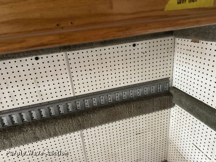 image for item FK1862 2004 Freightliner M2 delivery truck