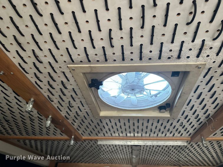 image for item FK1862 2004 Freightliner M2 delivery truck