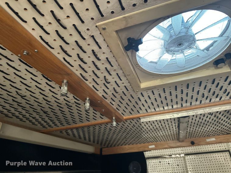 image for item FK1862 2004 Freightliner M2 delivery truck