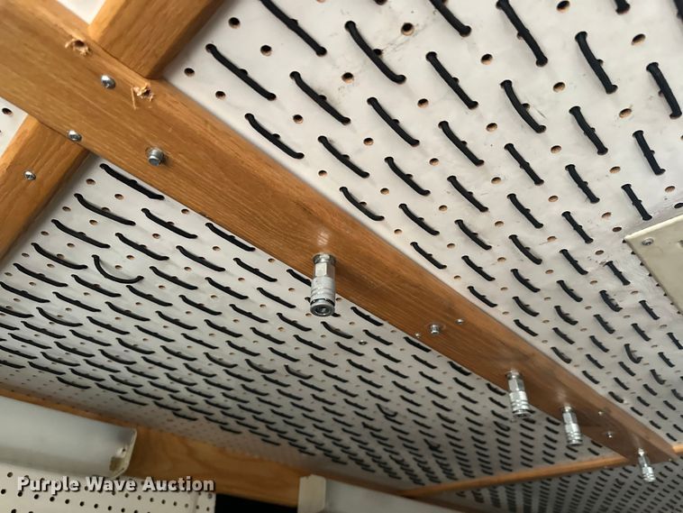 image for item FK1862 2004 Freightliner M2 delivery truck