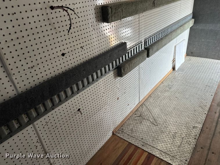 image for item FK1862 2004 Freightliner M2 delivery truck