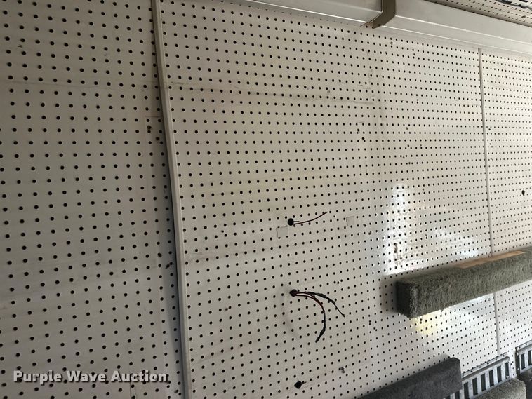 image for item FK1862 2004 Freightliner M2 delivery truck