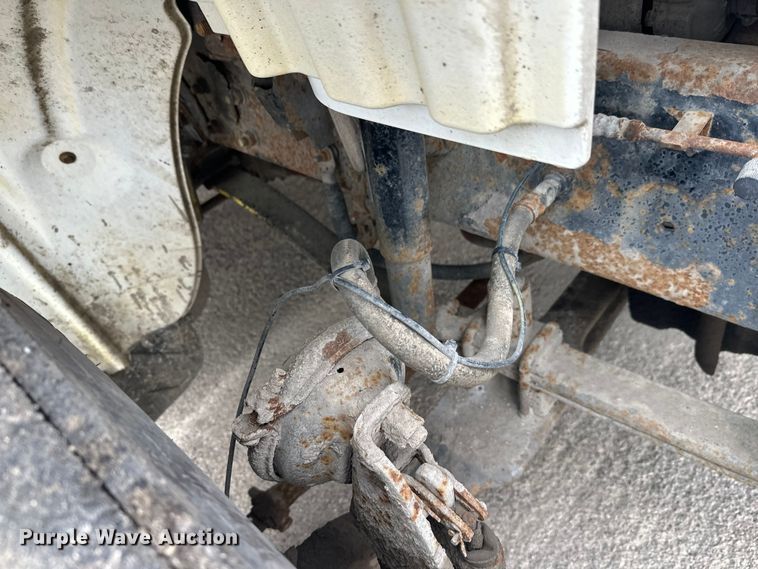 image for item FK1862 2004 Freightliner M2 delivery truck