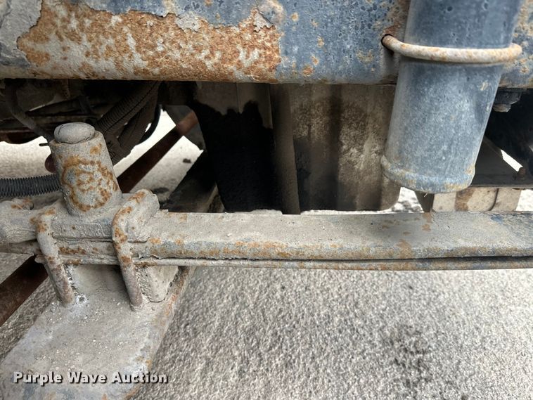 image for item FK1862 2004 Freightliner M2 delivery truck