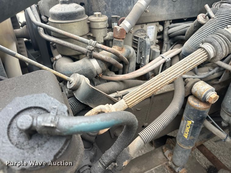 image for item FK1862 2004 Freightliner M2 delivery truck