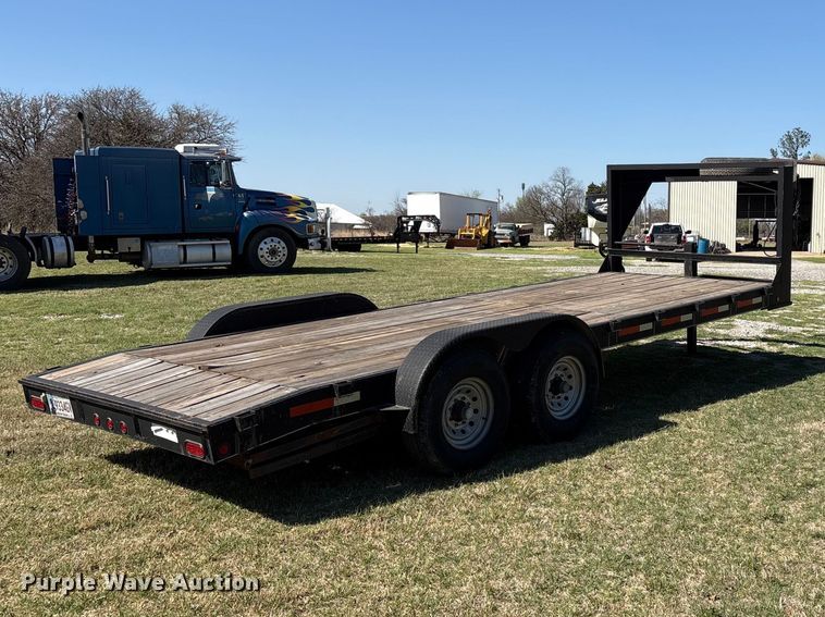 image for item FK2602 2009 Roadboss equipment trailer