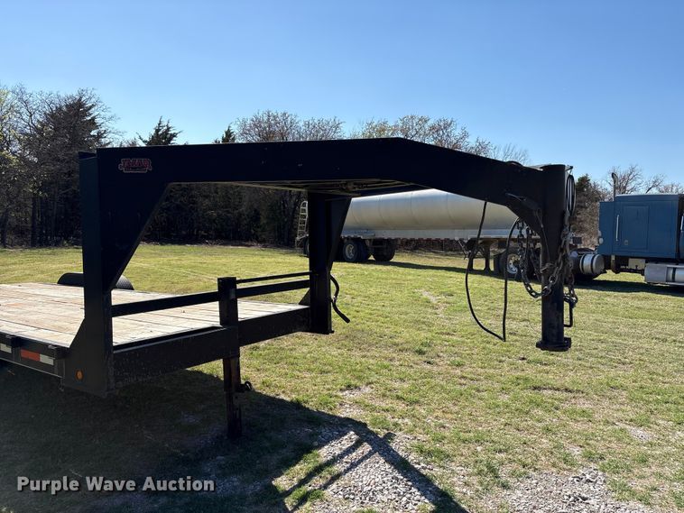 image for item FK2602 2009 Roadboss equipment trailer