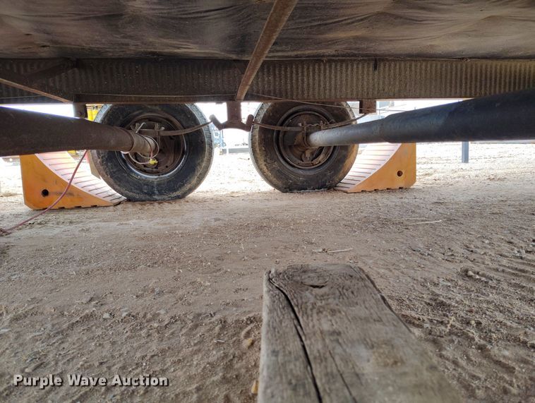 image for item IH9459 1998 Advanced Modular MFG mobile office trailer