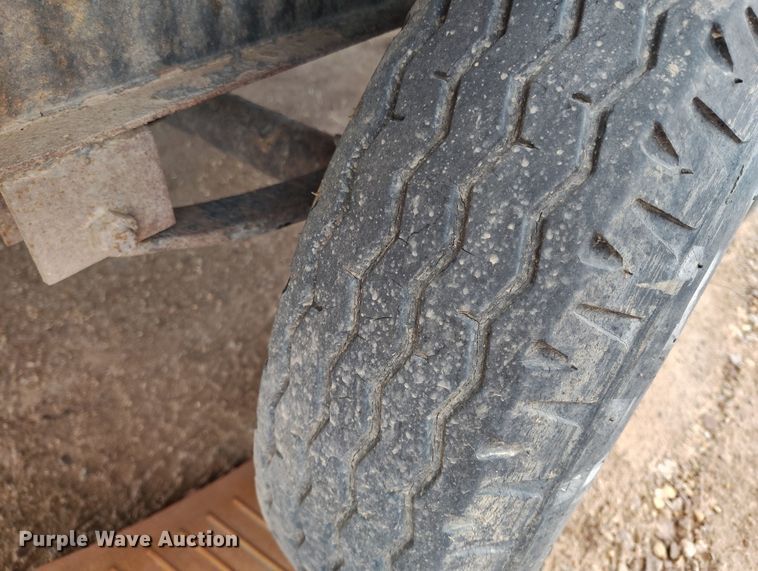 image for item IH9459 1998 Advanced Modular MFG mobile office trailer