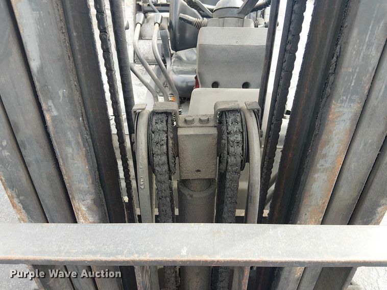 image for item NC9763 2015 Nissan CFS40 forklift