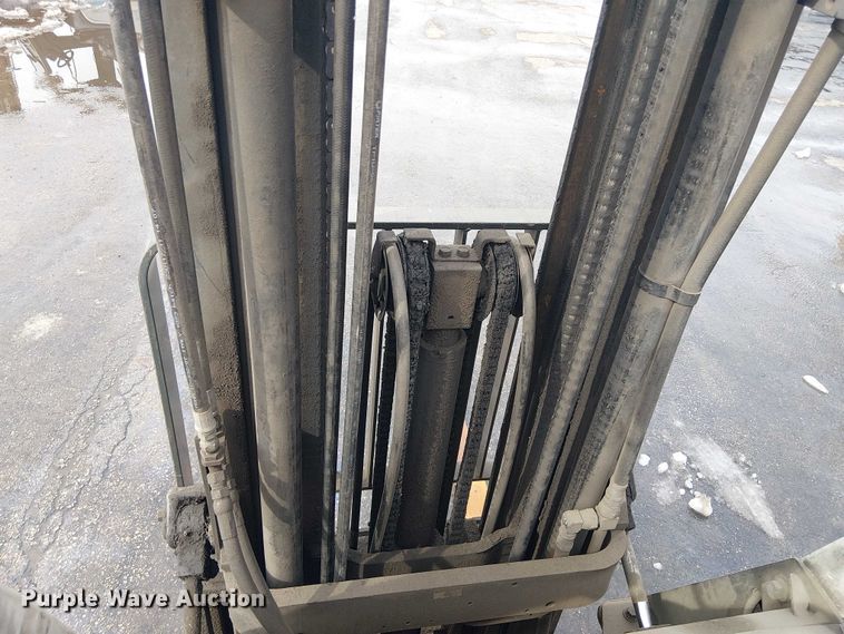 image for item NC9763 2015 Nissan CFS40 forklift
